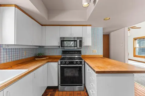 836 Minnehaha Avenue W Saint Paul MN 55104