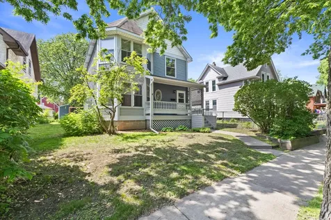 836 Minnehaha Avenue W Saint Paul MN 55104
