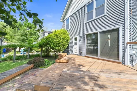 836 Minnehaha Avenue W Saint Paul MN 55104