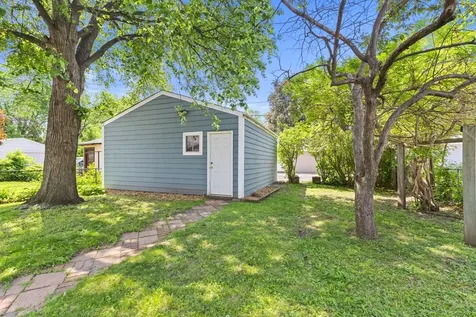 836 Minnehaha Avenue W Saint Paul MN 55104