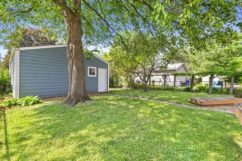 836 Minnehaha Avenue W Saint Paul MN 55104