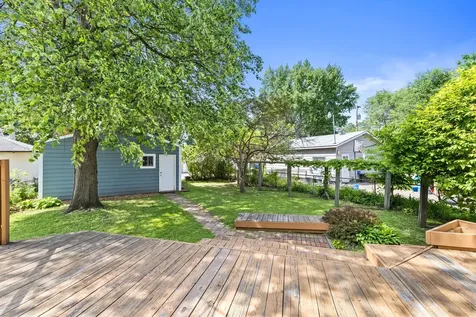 836 Minnehaha Avenue W Saint Paul MN 55104