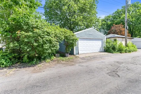 836 Minnehaha Avenue W Saint Paul MN 55104