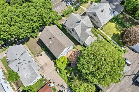 836 Minnehaha Avenue W Saint Paul MN 55104