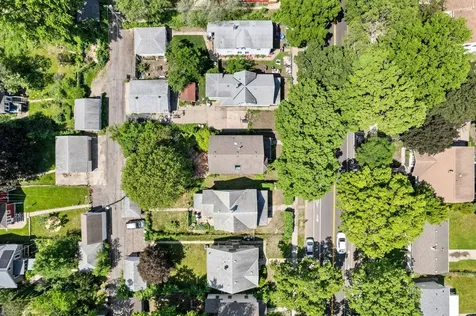 836 Minnehaha Avenue W Saint Paul MN 55104