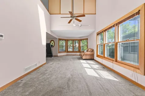 836 Minnehaha Avenue W Saint Paul MN 55104