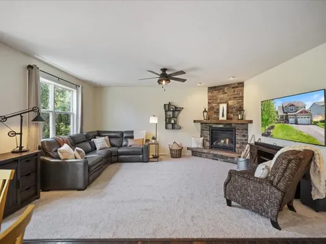 2442 Lacy Lane Victoria MN 55386