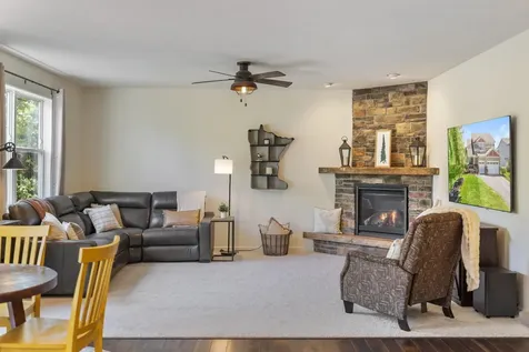 2442 Lacy Lane Victoria MN 55386