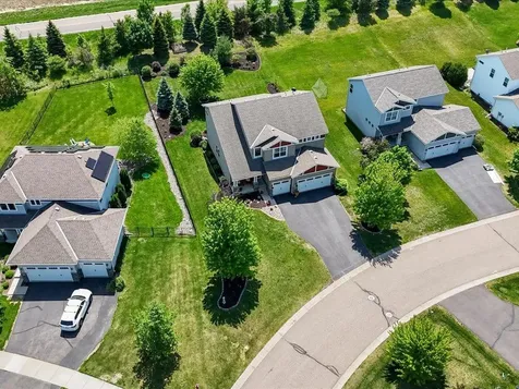 2442 Lacy Lane Victoria MN 55386