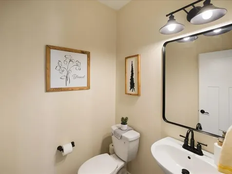 2442 Lacy Lane Victoria MN 55386
