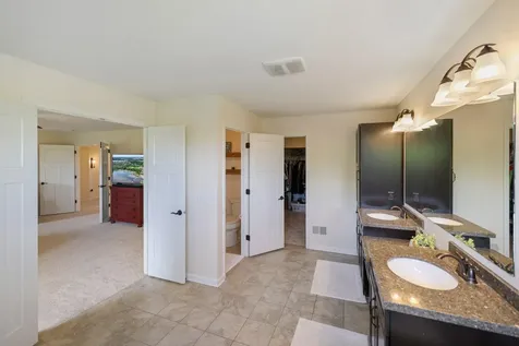 2442 Lacy Lane Victoria MN 55386