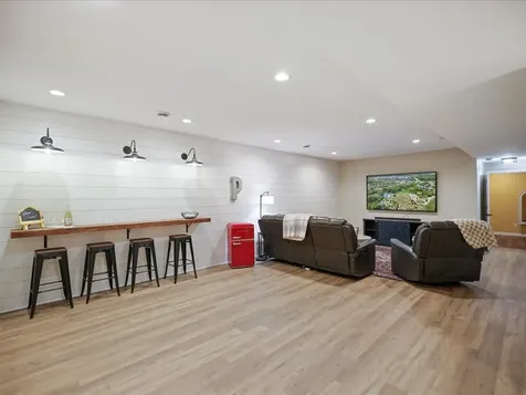 2442 Lacy Lane Victoria MN 55386