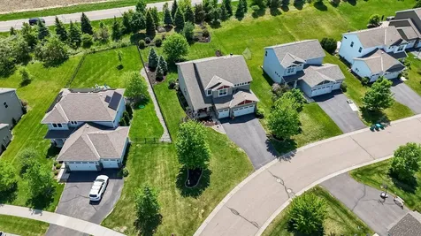2442 Lacy Lane Victoria MN 55386