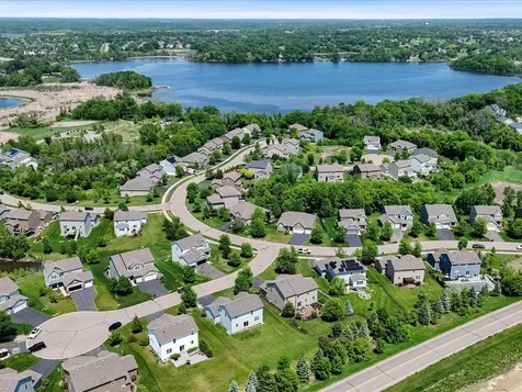 2442 Lacy Lane Victoria MN 55386
