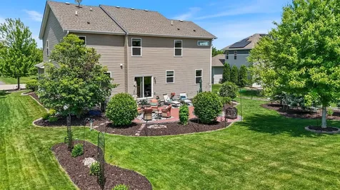 2442 Lacy Lane Victoria MN 55386