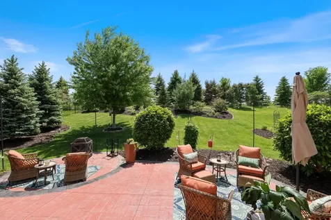 2442 Lacy Lane Victoria MN 55386