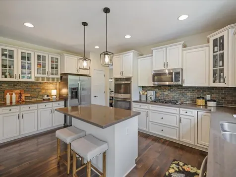 2442 Lacy Lane Victoria MN 55386