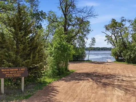2442 Lacy Lane Victoria MN 55386