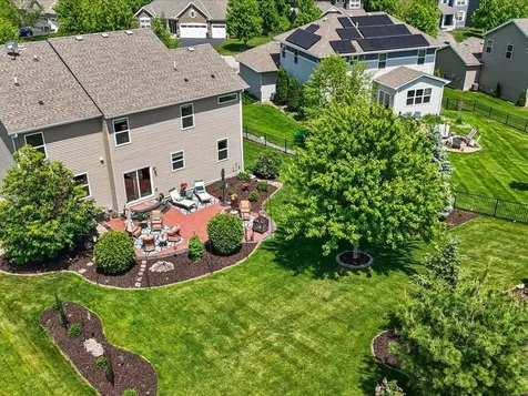 2442 Lacy Lane Victoria MN 55386