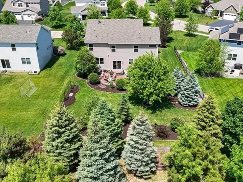 2442 Lacy Lane Victoria MN 55386