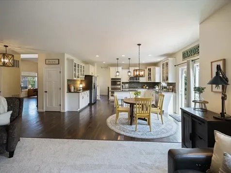 2442 Lacy Lane Victoria MN 55386