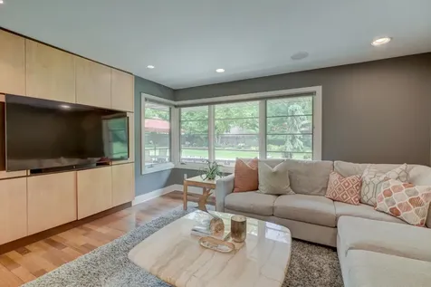 450 Mississippi River Boulevard S Saint Paul MN 55105