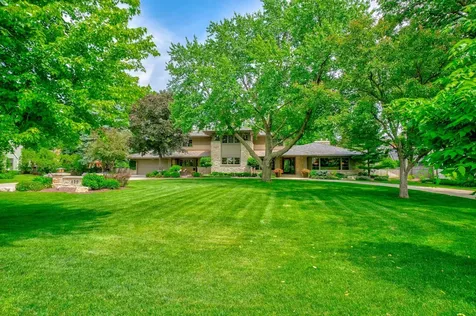 450 Mississippi River Boulevard S Saint Paul MN 55105