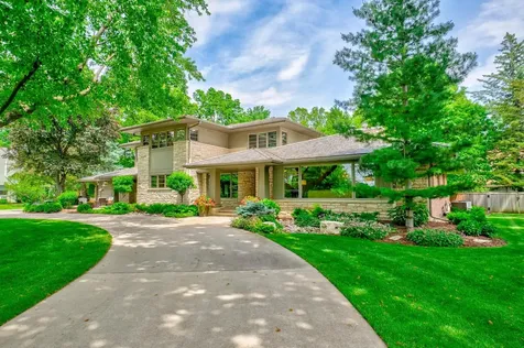 450 Mississippi River Boulevard S Saint Paul MN 55105