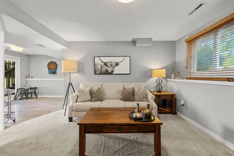 2123 Cliffview Drive Eagan MN 55122