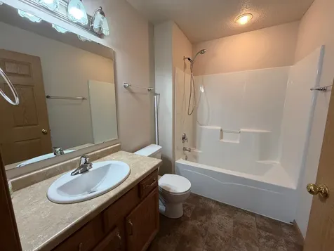 1729 6th Street W West Fargo ND 58078