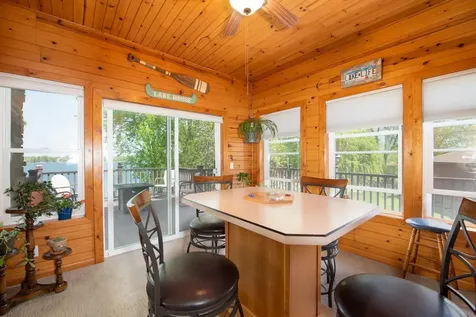1524 Squirrels Nest Road Kasota MN 56050
