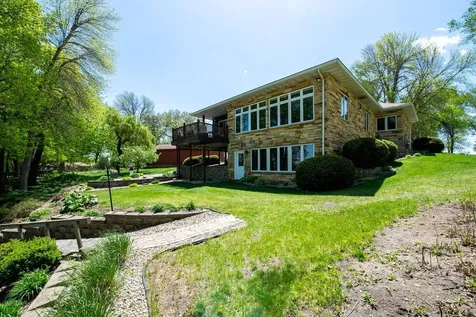 1524 Squirrels Nest Road Kasota MN 56050
