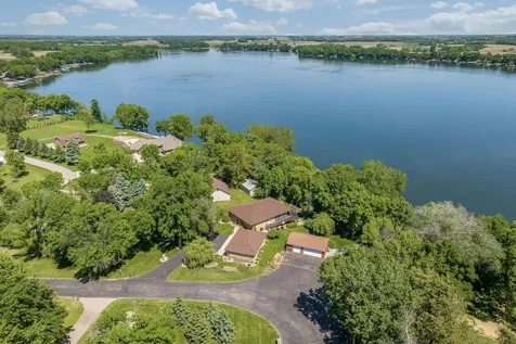 1524 Squirrels Nest Road Kasota MN 56050