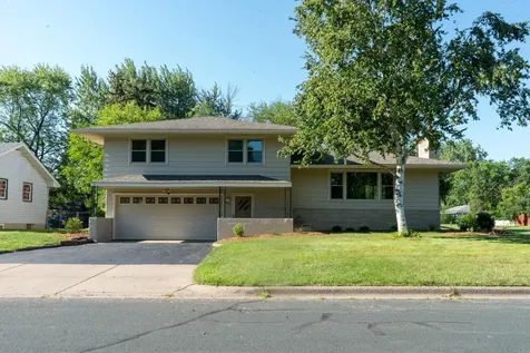 2919 64th Avenue N Brooklyn Center MN 55430