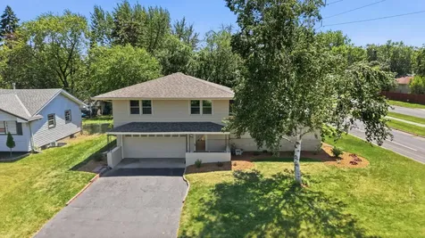 2919 64th Avenue N Brooklyn Center MN 55430