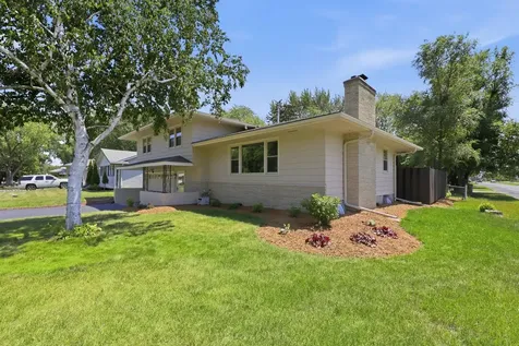 2919 64th Avenue N Brooklyn Center MN 55430