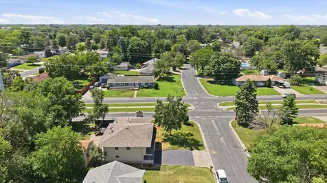 2919 64th Avenue N Brooklyn Center MN 55430