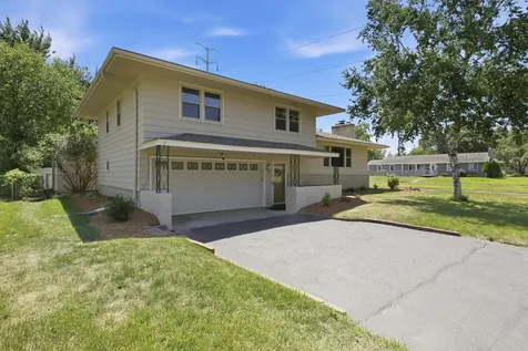 2919 64th Avenue N Brooklyn Center MN 55430