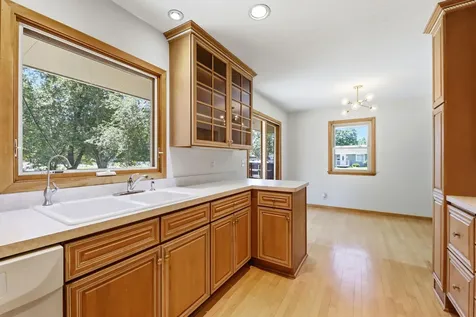 2919 64th Avenue N Brooklyn Center MN 55430
