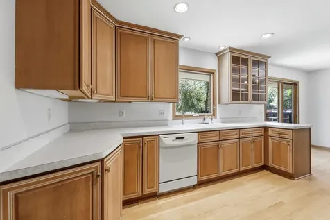 2919 64th Avenue N Brooklyn Center MN 55430