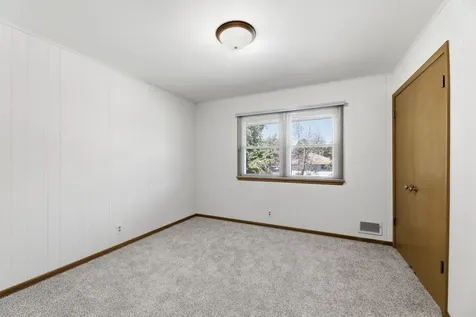 2919 64th Avenue N Brooklyn Center MN 55430