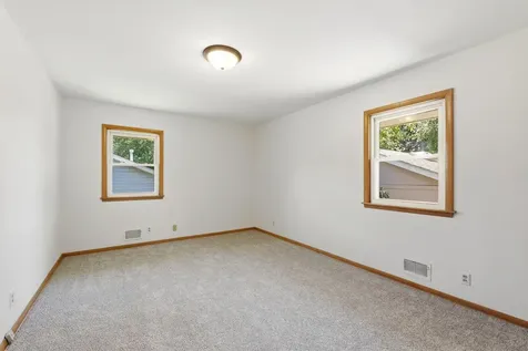 2919 64th Avenue N Brooklyn Center MN 55430