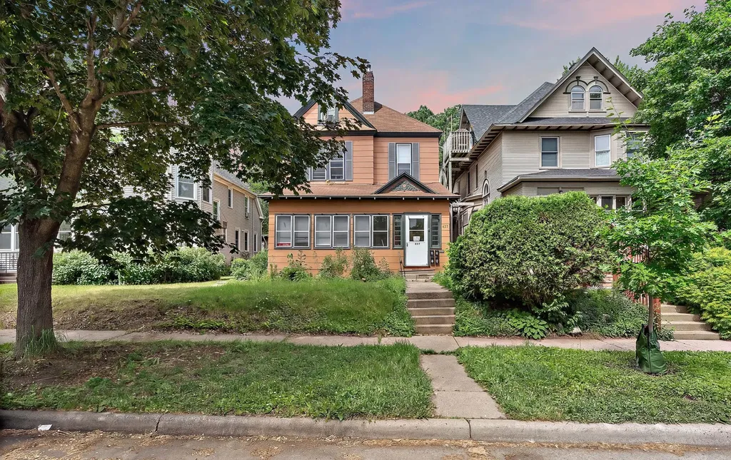 437 Wheeler Street N Saint Paul MN 55104