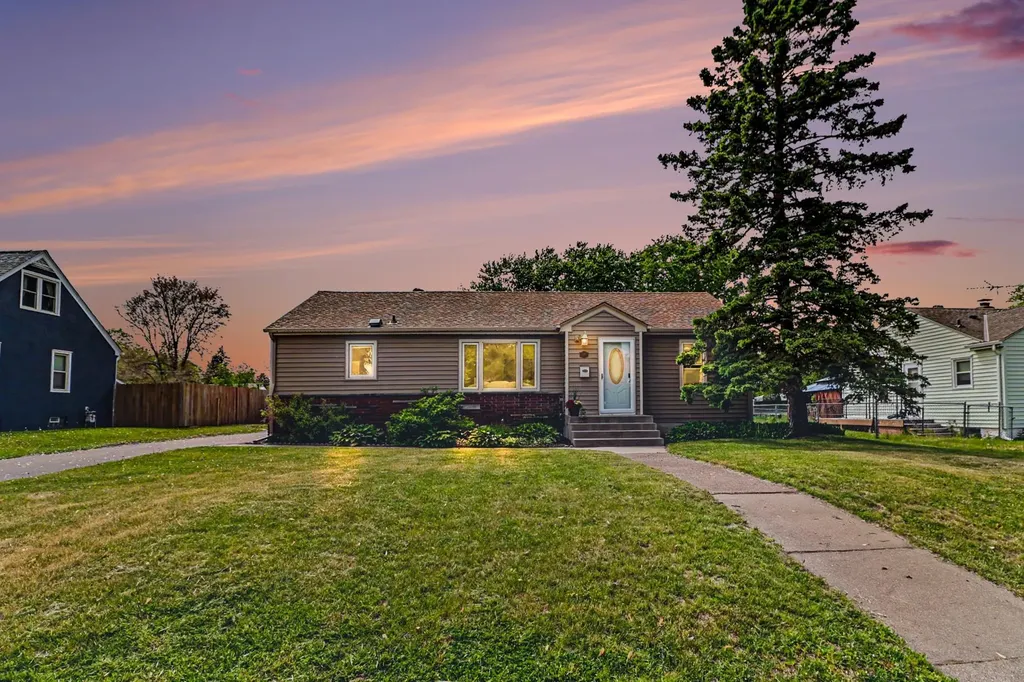 1009 Marshall Avenue Saint Paul Park MN 55071