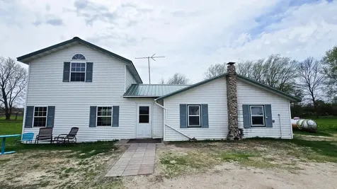 11154 County Road 71 NE Nelson MN 56355