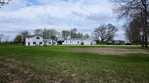 11154 County Road 71 NE Nelson MN 56355