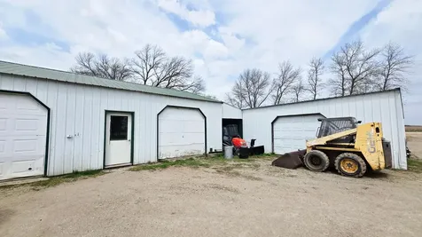 11154 County Road 71 NE Nelson MN 56355