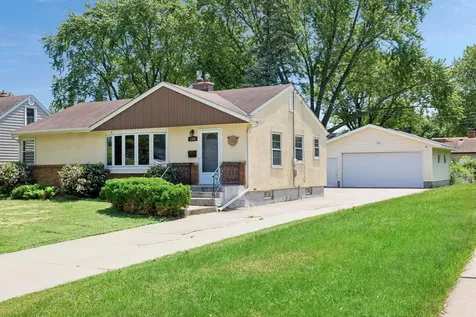 1306 Ryan Avenue W Roseville MN 55113