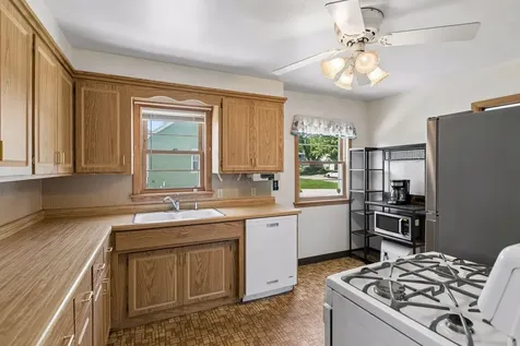 1306 Ryan Avenue W Roseville MN 55113