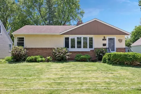 1306 Ryan Avenue W Roseville MN 55113